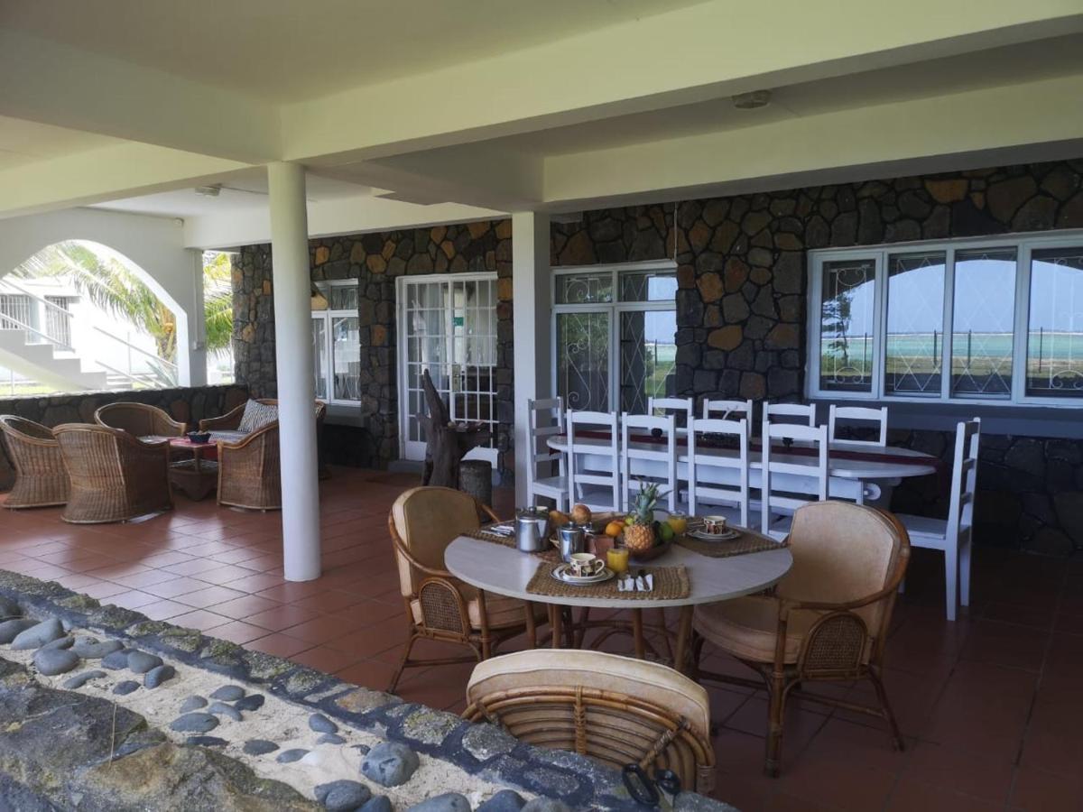 Villa Karel Mauritius Beach House Riambel Extérieur photo