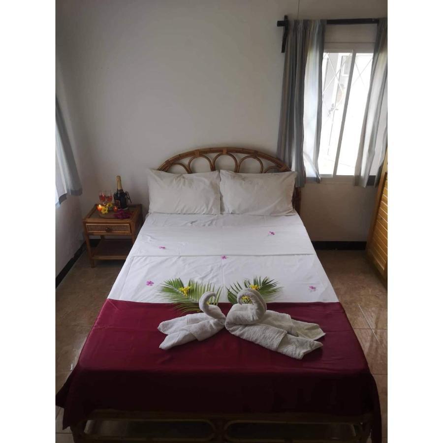 Villa Karel Mauritius Beach House Riambel Extérieur photo