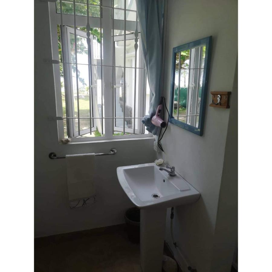 Villa Karel Mauritius Beach House Riambel Extérieur photo