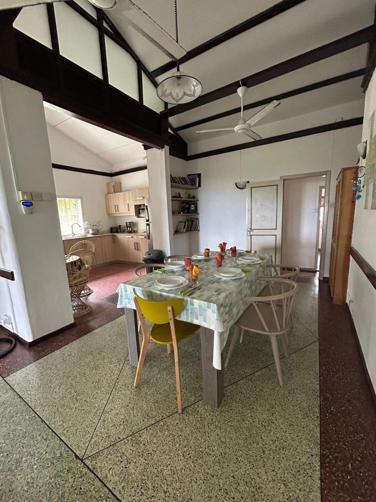 Villa Karel Mauritius Beach House Riambel Extérieur photo